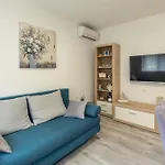 아파트 Josko - Combine Parking&beach&old Town *