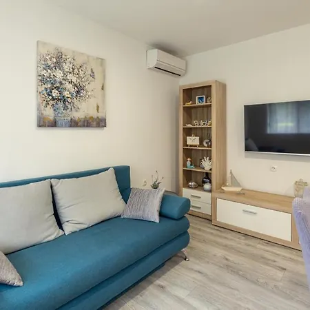 Διαμέρισμα Josko - Combine Parking&beach&old Town *