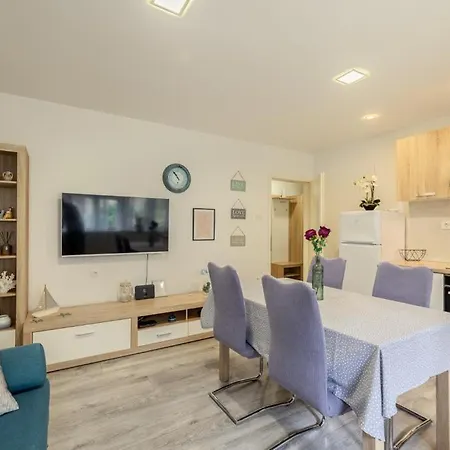 Apartmán Josko - Combine Parking&beach&old Town