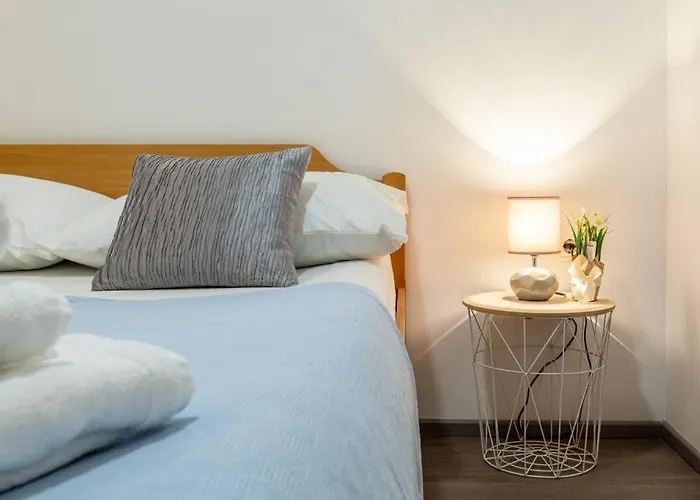 Josko - Combine Parking&beach&old Town